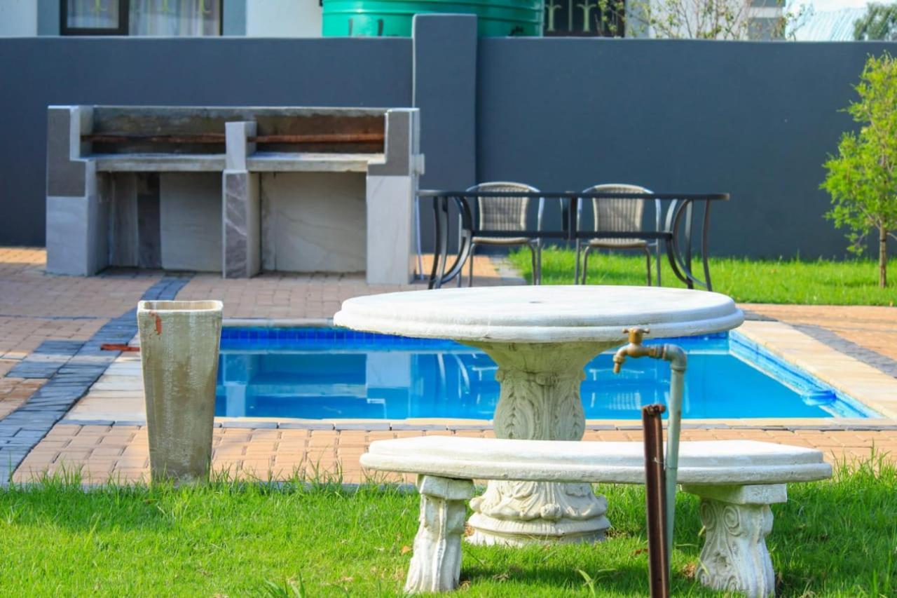 Tranquility Guesthouse Standerton Экстерьер фото